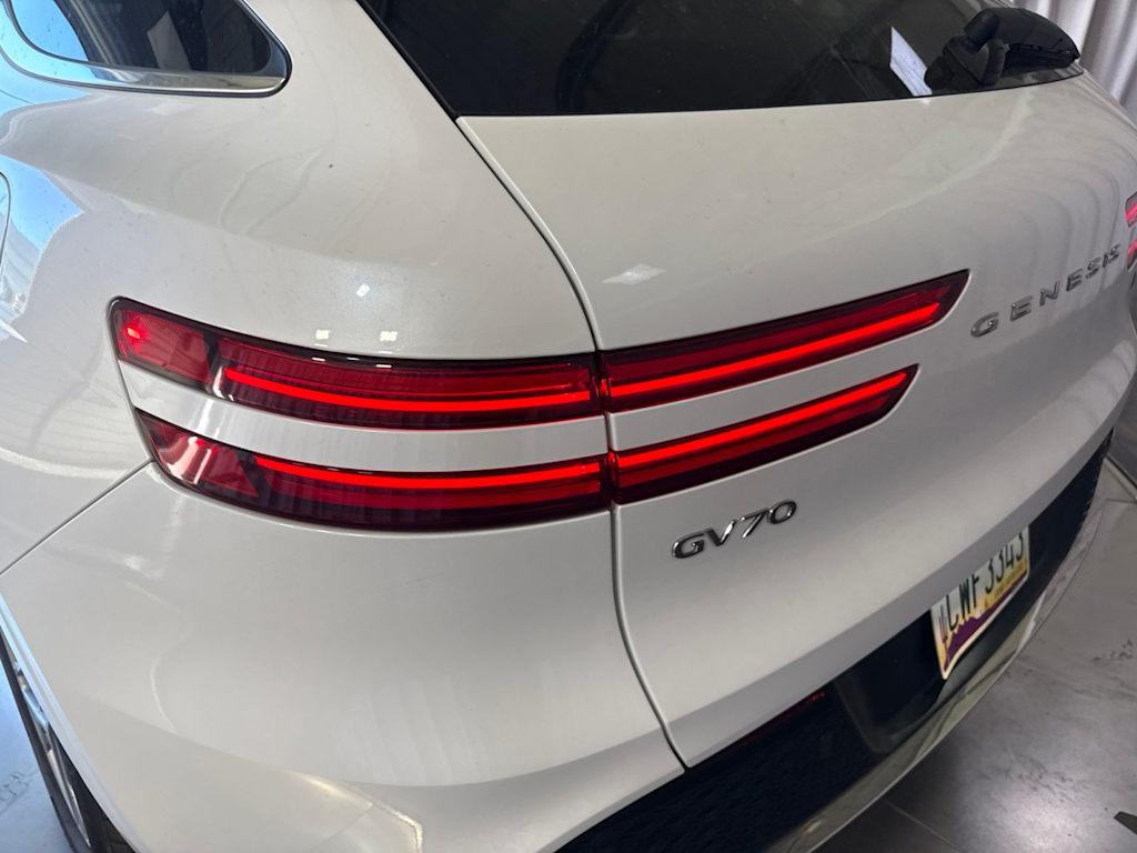 Thumbnail: 2025 Genesis GV70 - 19