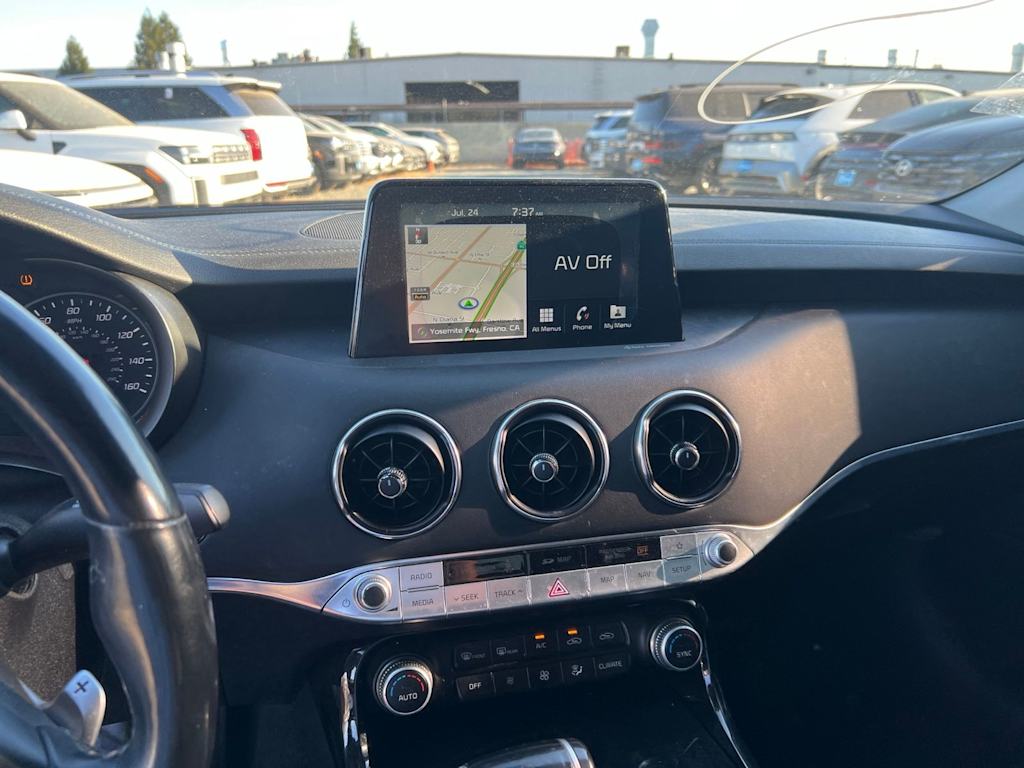 Thumbnail: 2019 Kia Stinger - 11