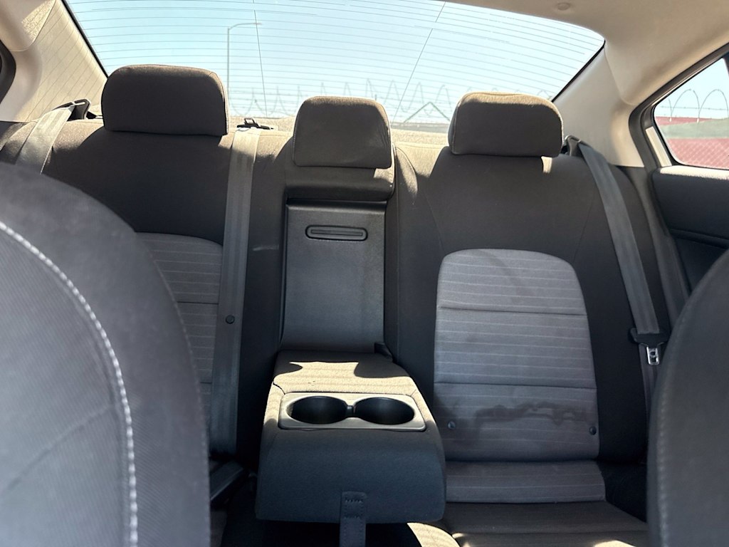 Thumbnail: 2016 Kia Forte - 23