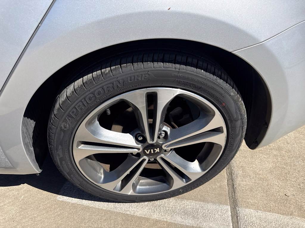 Thumbnail: 2016 Kia Forte - 8