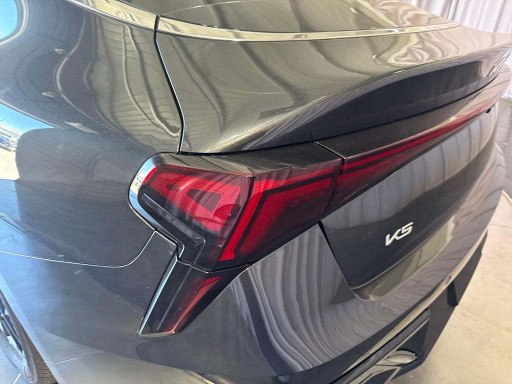 Thumbnail: 2026 Kia K5 - 21