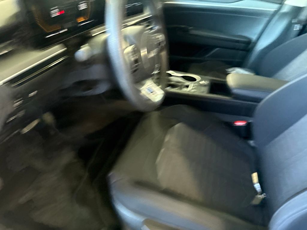 Thumbnail: 2026 Kia K5 - 10