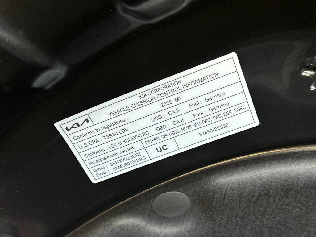 2025 Kia K5 GT-Line - Photo 17