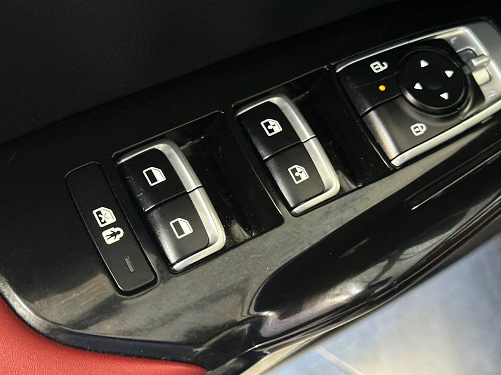 2025 Kia K5 GT-Line - Photo 22