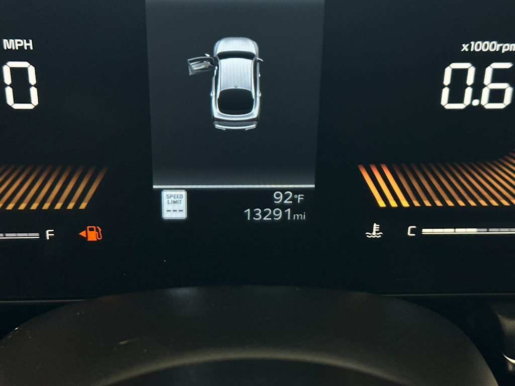 2025 Kia K5 GT-Line - Photo 28