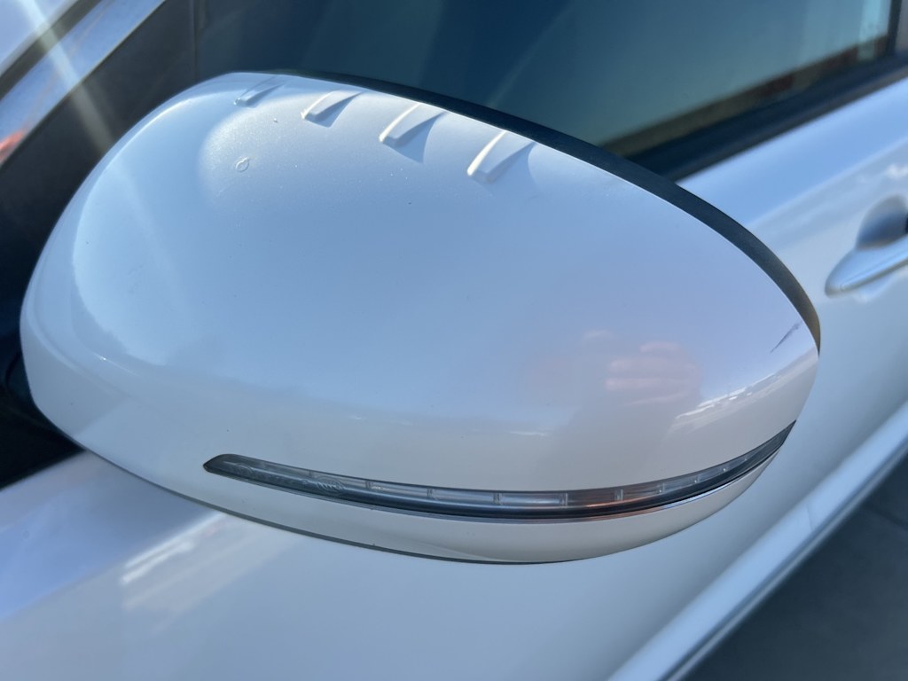 Thumbnail: 2015 Kia Optima - 24