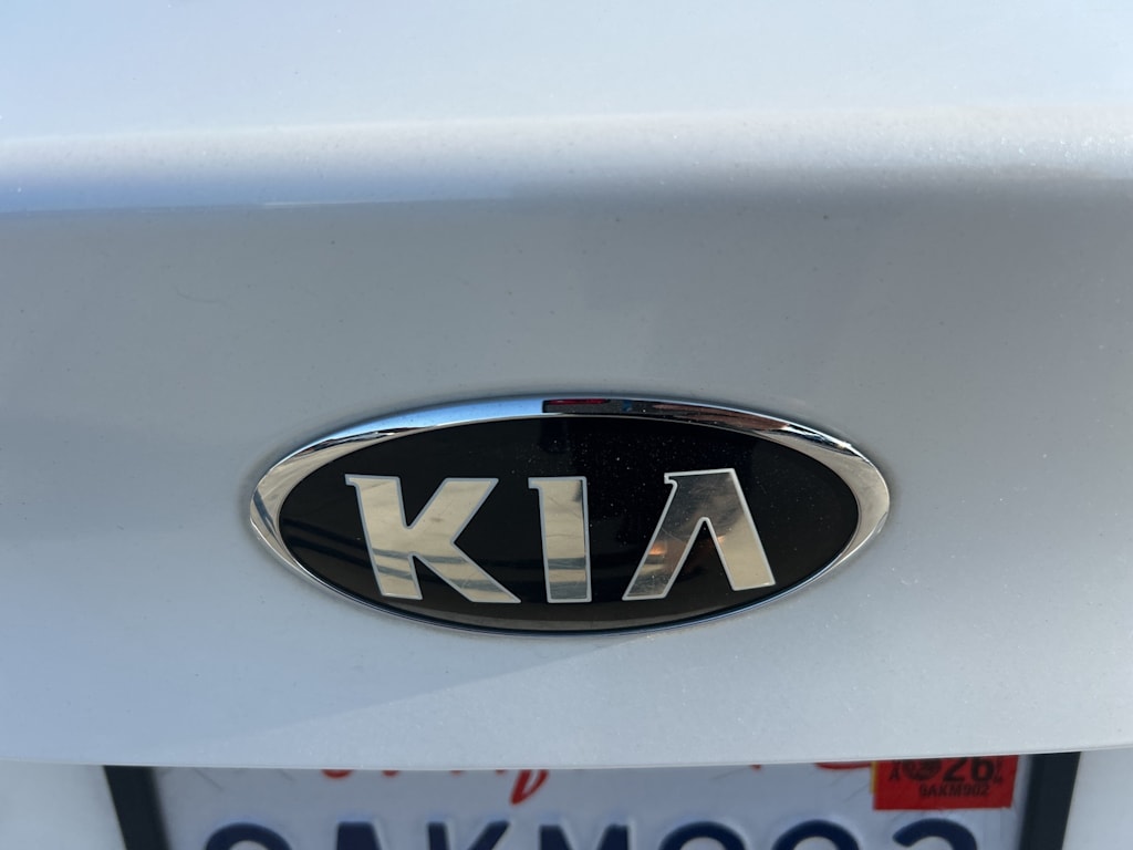 Thumbnail: 2015 Kia Optima - 20