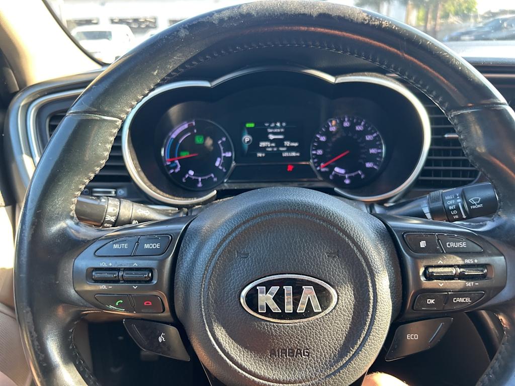 Thumbnail: 2015 Kia Optima - 10