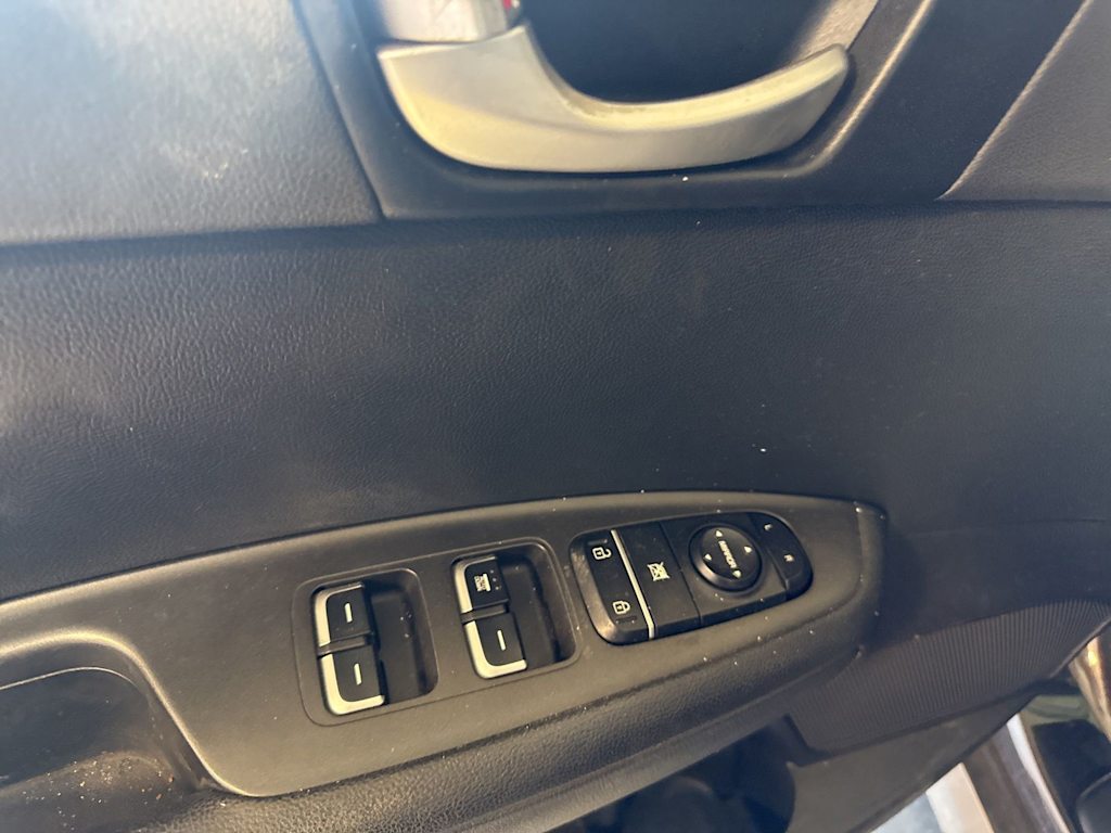 Thumbnail: 2018 Kia Optima - 17