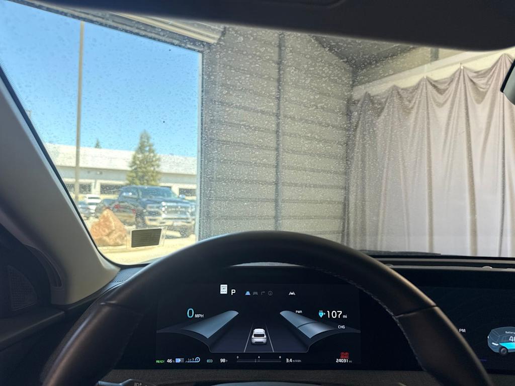 Thumbnail: 2023 Kia EV6 - 21