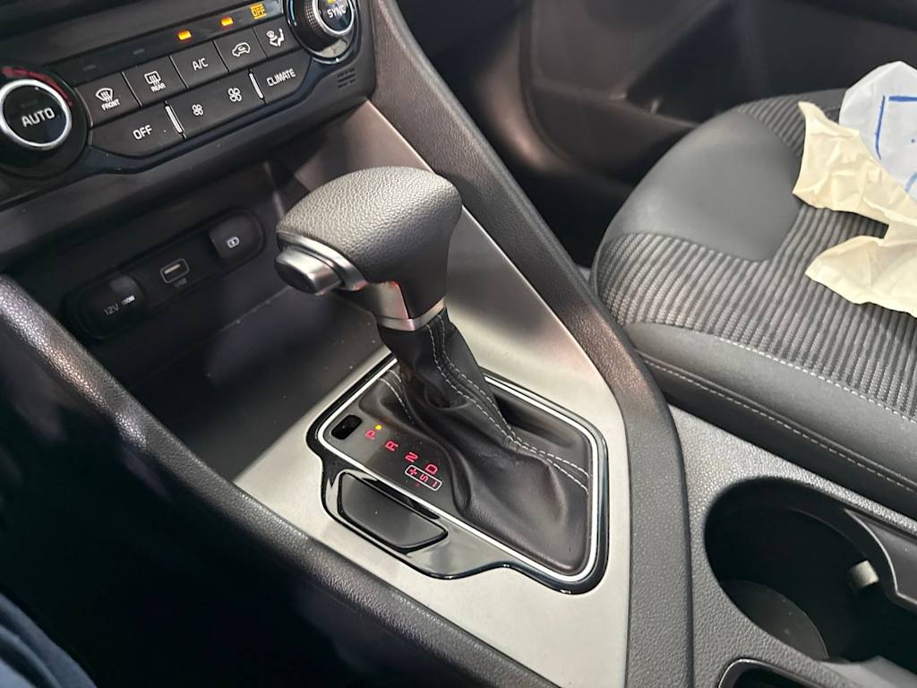 Thumbnail: 2021 Kia Niro - 9
