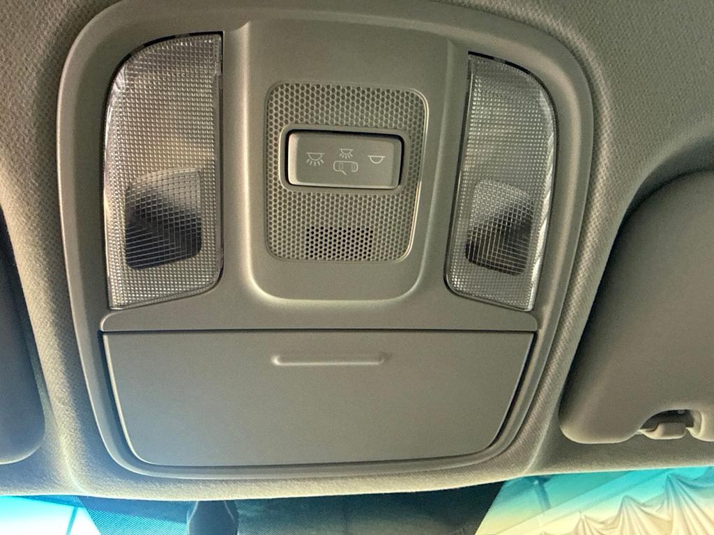 Thumbnail: 2021 Kia Niro - 24