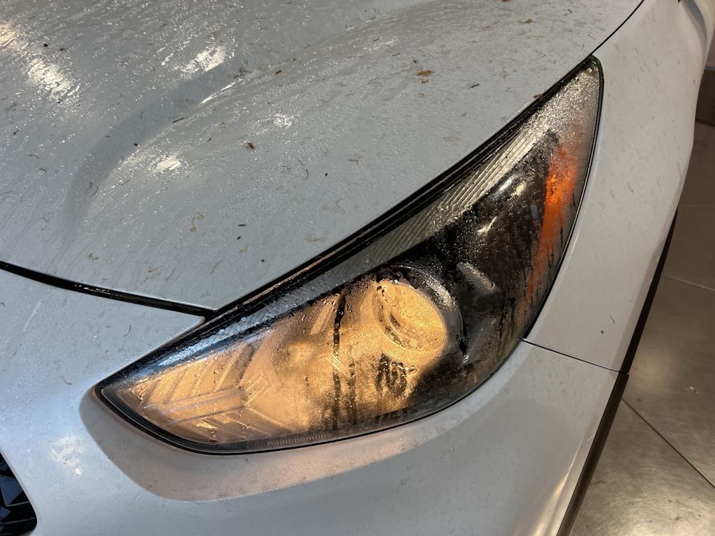 Thumbnail: 2020 Kia Niro - 13