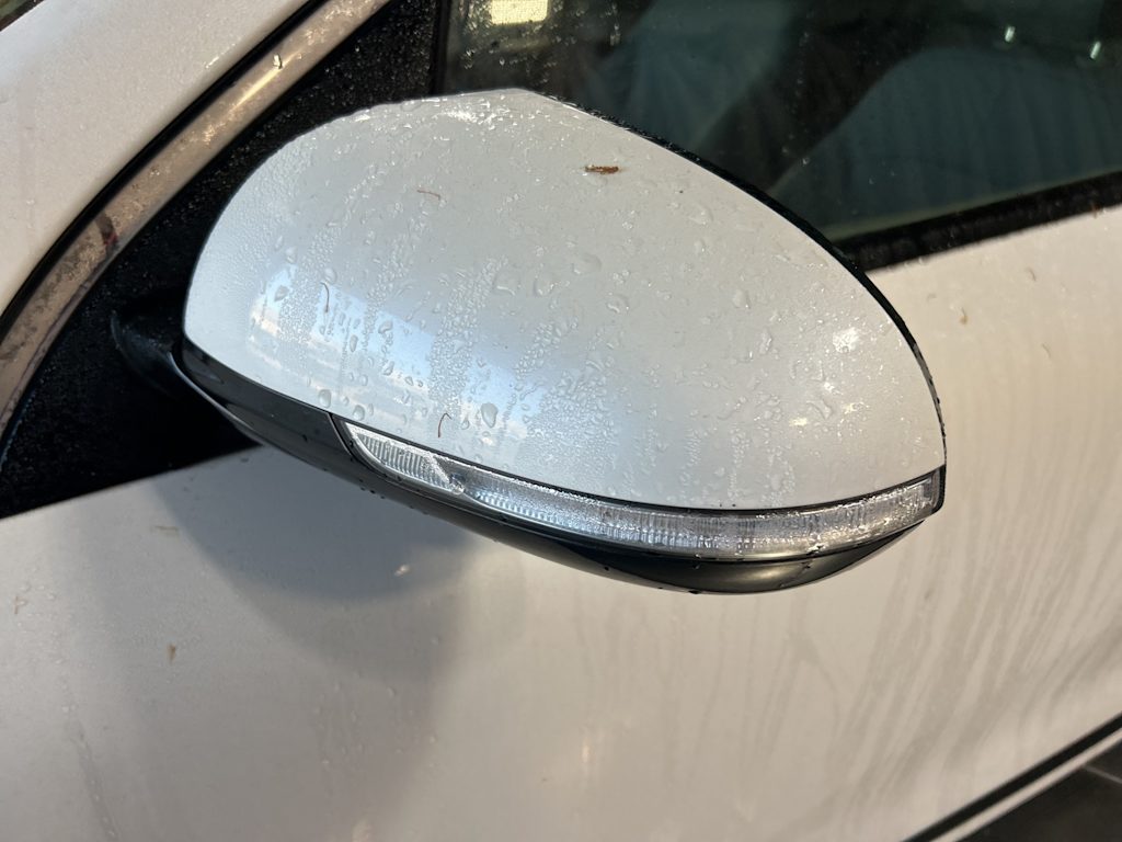 Thumbnail: 2020 Kia Niro - 24