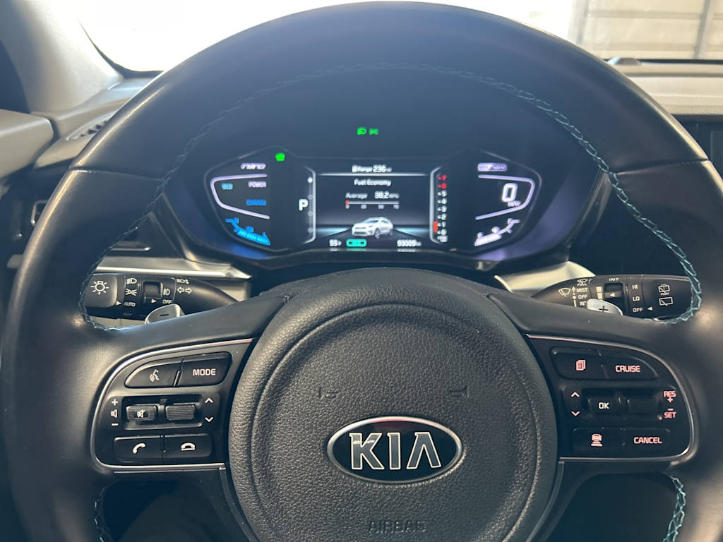 Thumbnail: 2020 Kia Niro - 12