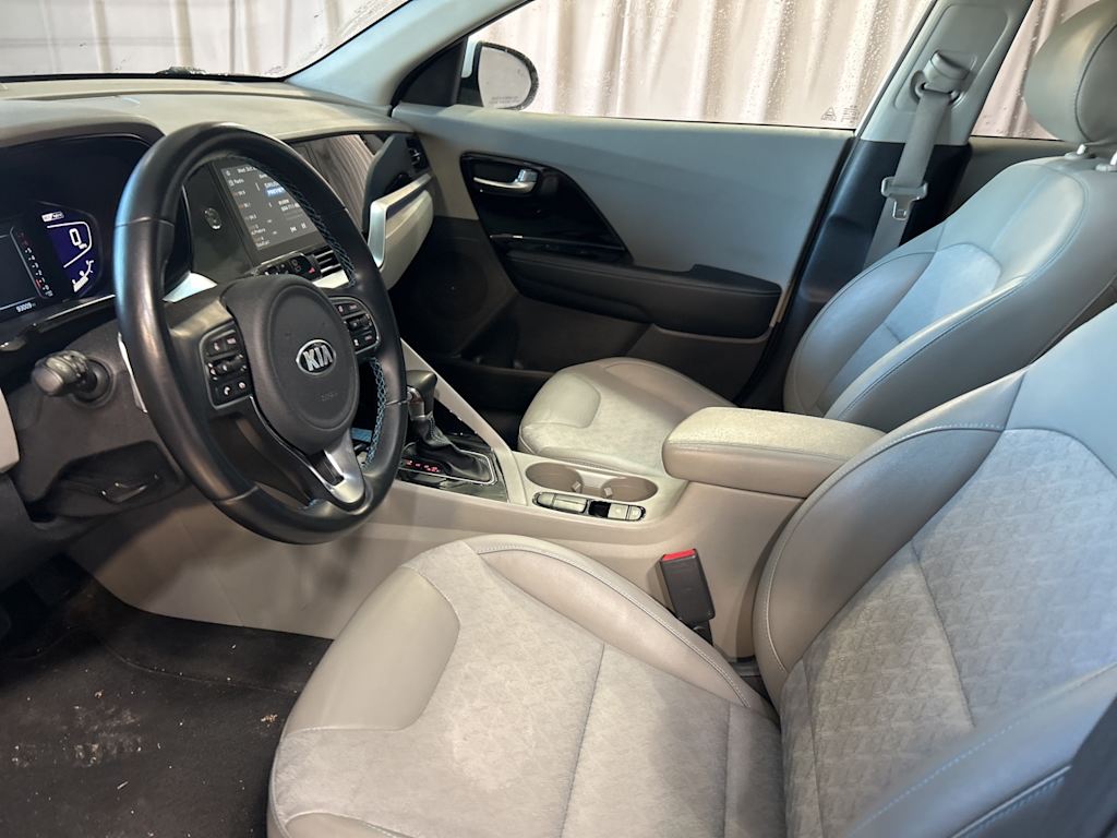 Thumbnail: 2020 Kia Niro - 7