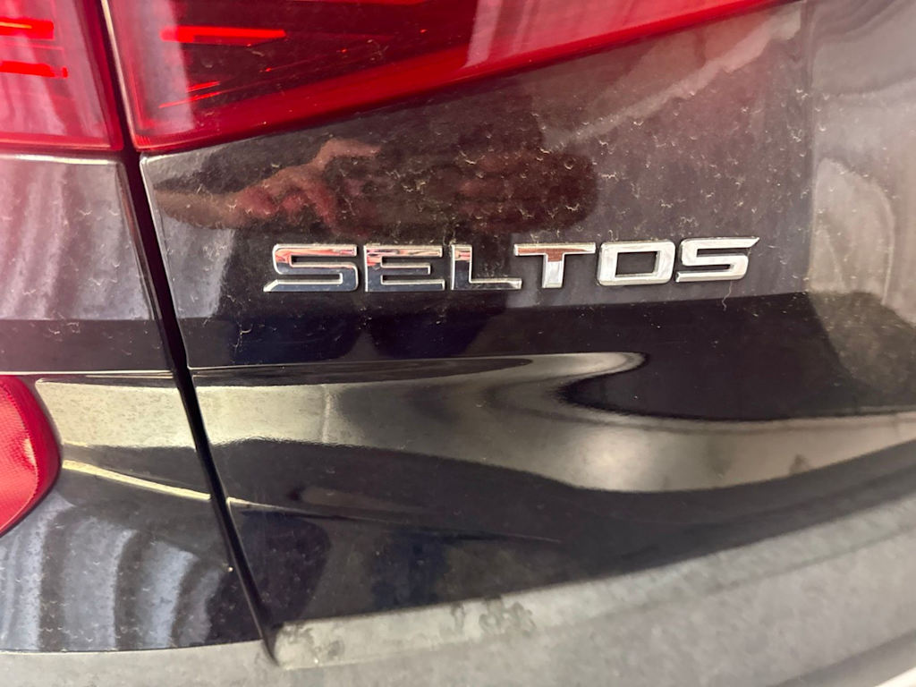 Thumbnail: 2021 Kia Seltos - 18