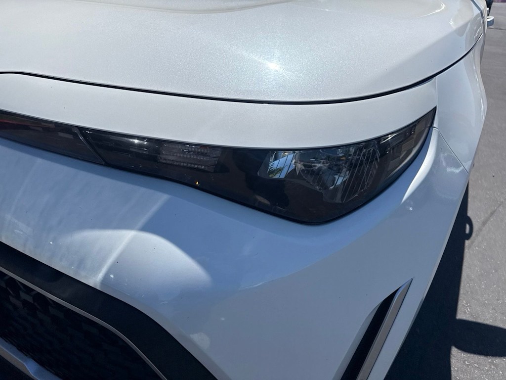 Thumbnail: 2023 Kia Soul - 16