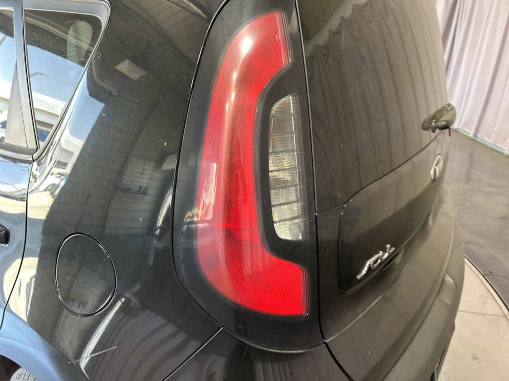 2016 Kia Soul Base 21
