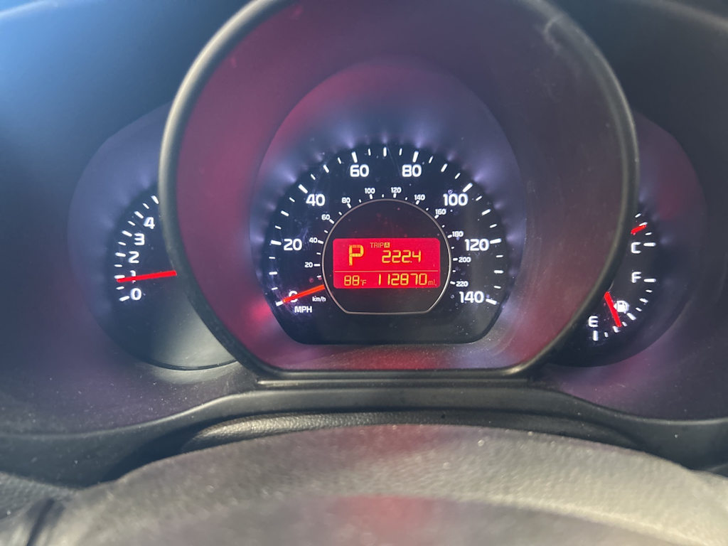 2016 Kia Soul Base 13