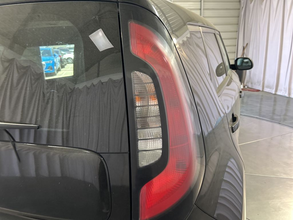 2016 Kia Soul Base 10