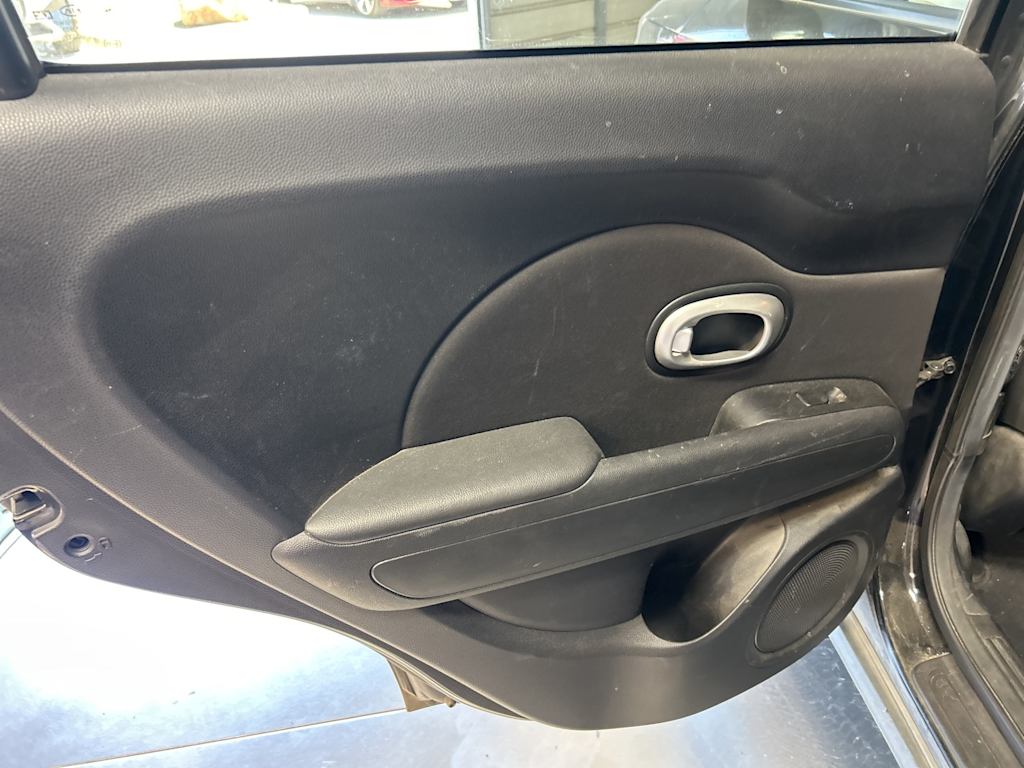 2016 Kia Soul Base 25