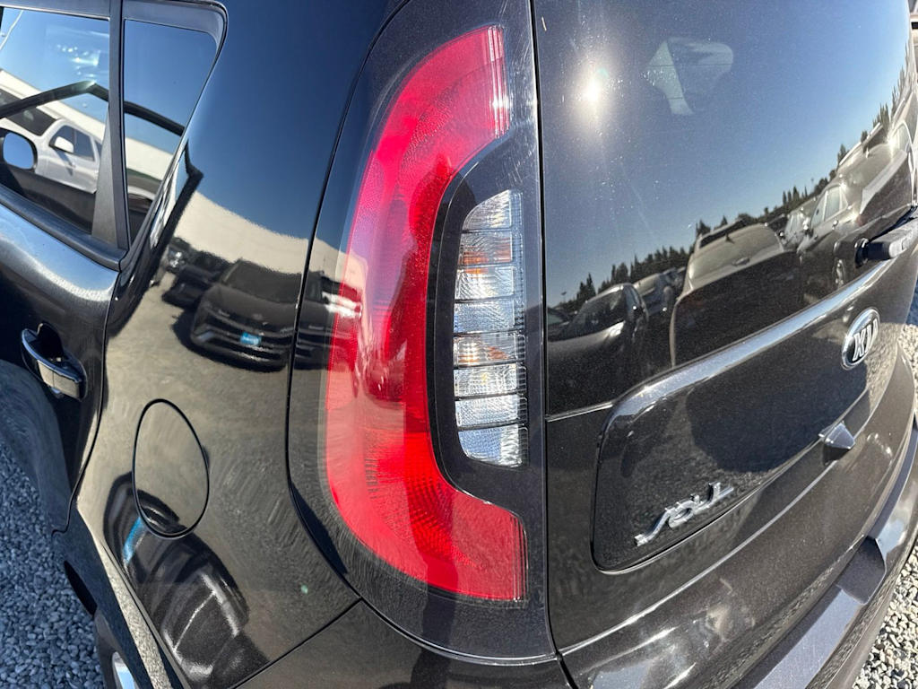 Thumbnail: 2019 Kia Soul - 19