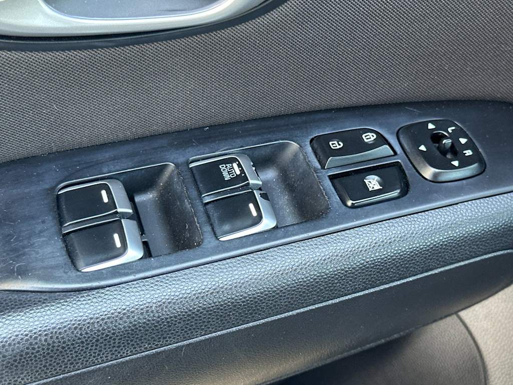 Thumbnail: 2019 Kia Soul - 23