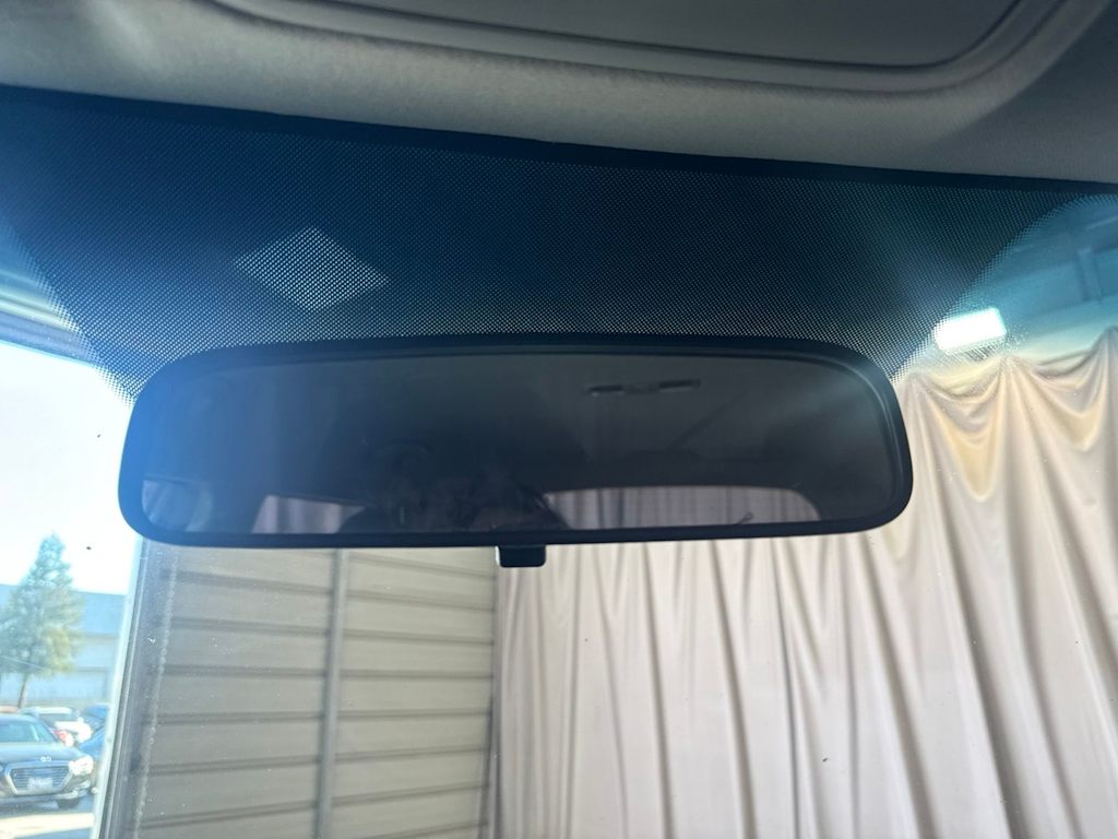 Thumbnail: 2017 Kia Soul - 25