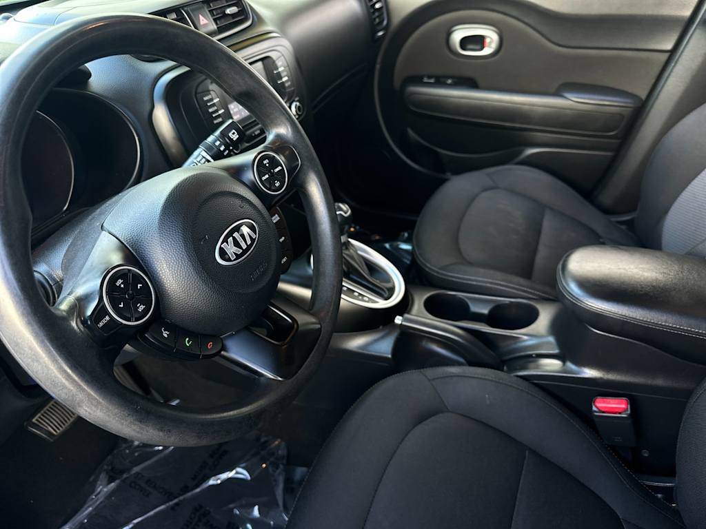 Thumbnail: 2017 Kia Soul - 10