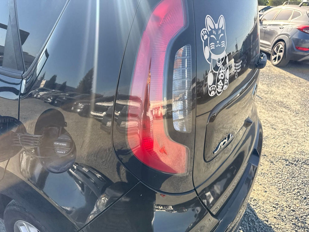Thumbnail: 2017 Kia Soul - 5