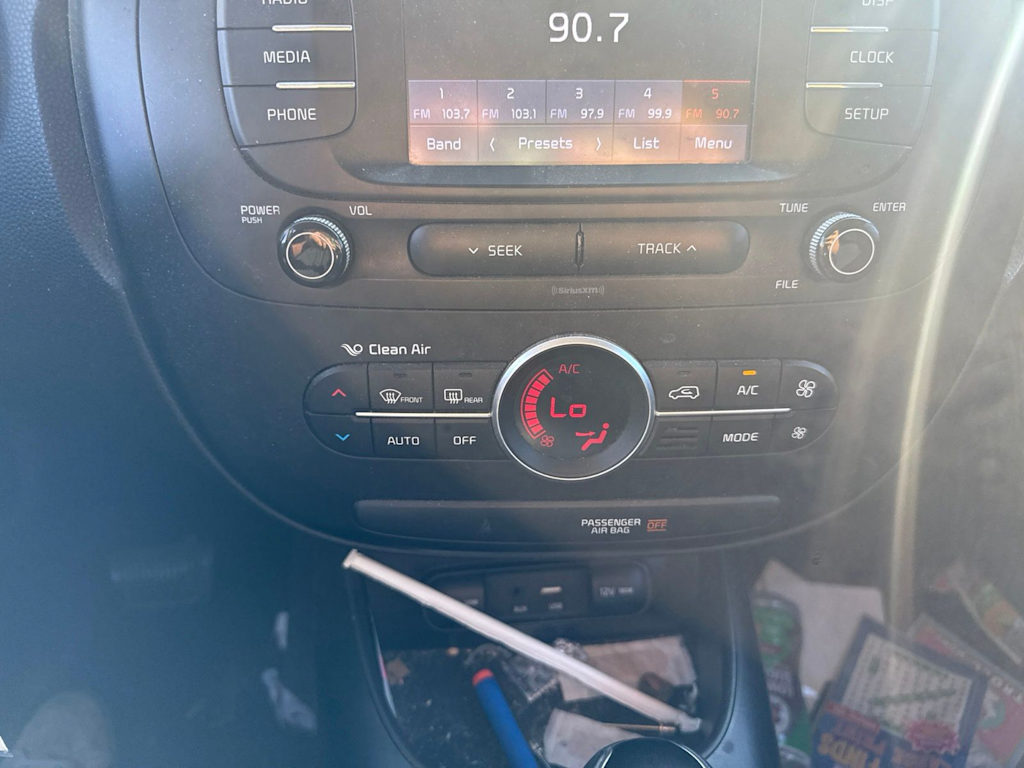 Thumbnail: 2017 Kia Soul - 24