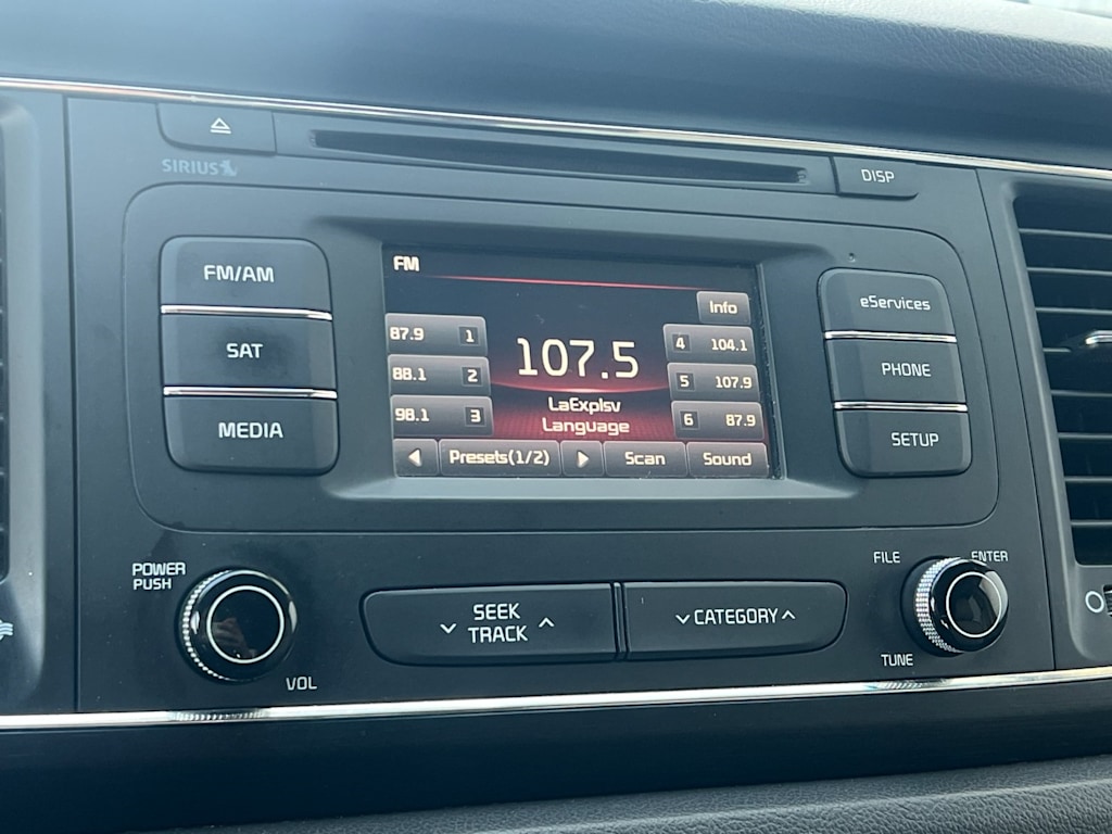 Thumbnail: 2017 Kia Sedona - 15