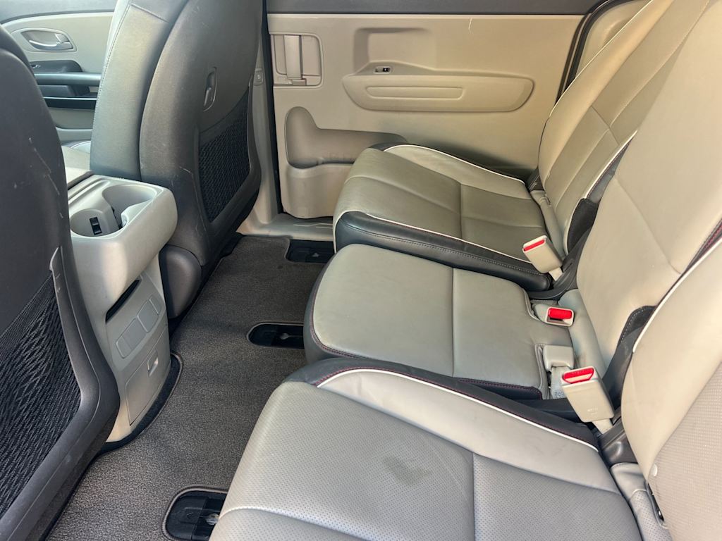 Thumbnail: 2017 Kia Sedona - 12