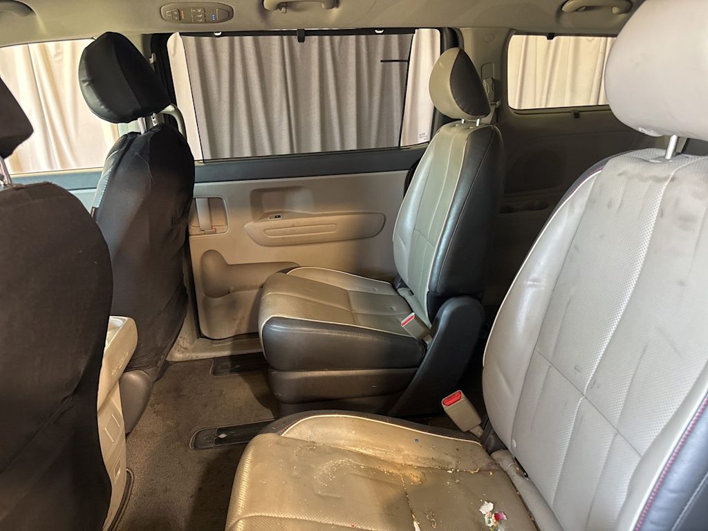 Thumbnail: 2017 Kia Sedona - 8