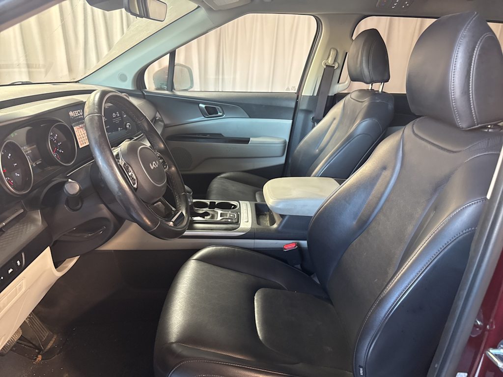 Thumbnail: 2022 Kia Carnival - 6