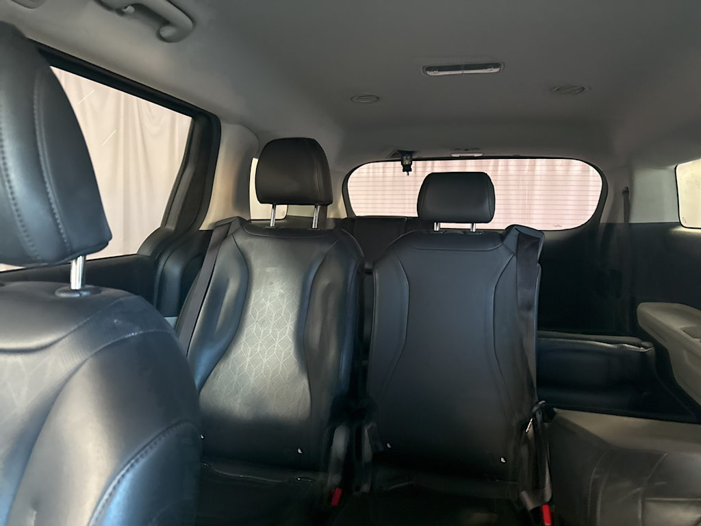 Thumbnail: 2022 Kia Carnival - 19