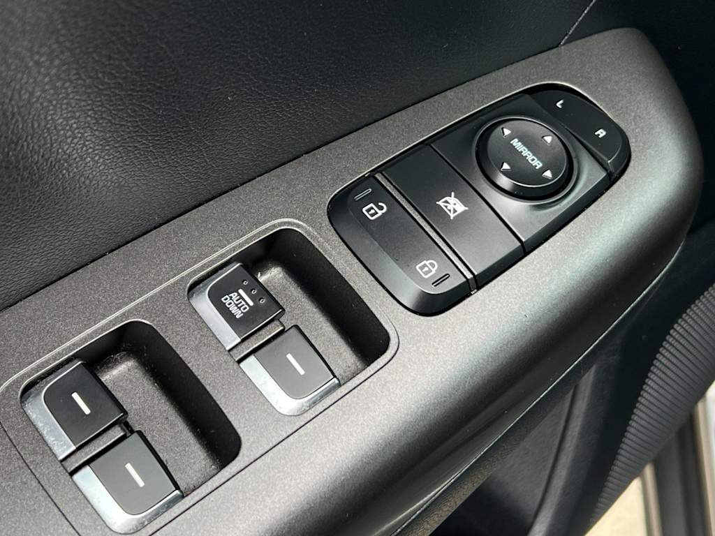 Thumbnail: 2019 Kia Sportage - 24