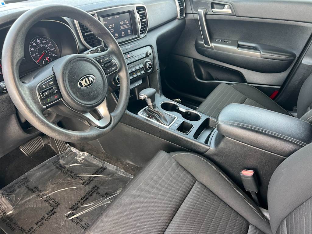 Thumbnail: 2017 Kia Sportage - 9