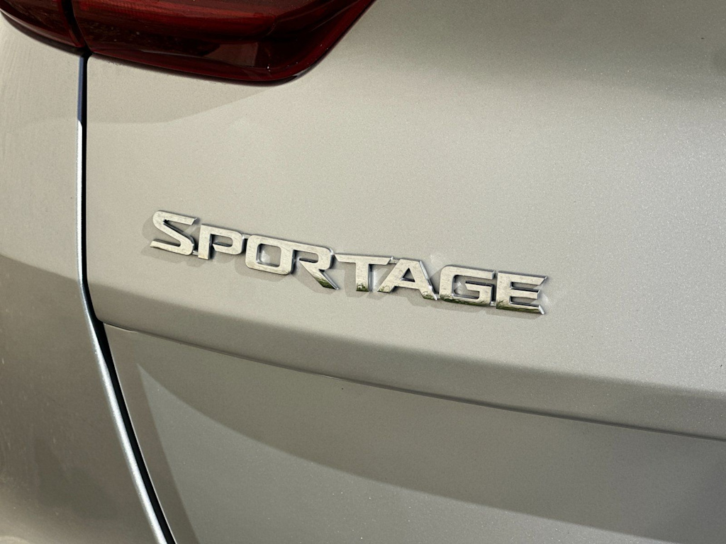 Thumbnail: 2022 Kia Sportage - 7