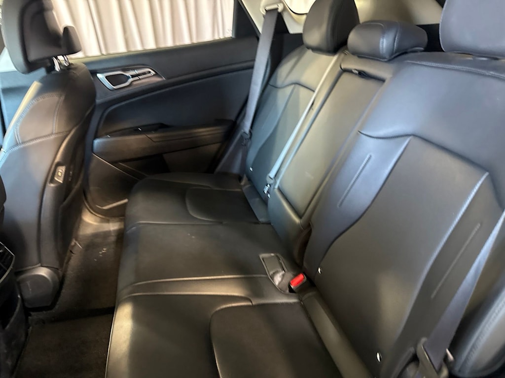 Thumbnail: 2023 Kia Sportage - 8