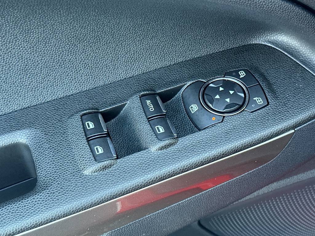 Thumbnail: 2019 Ford EcoSport - 23