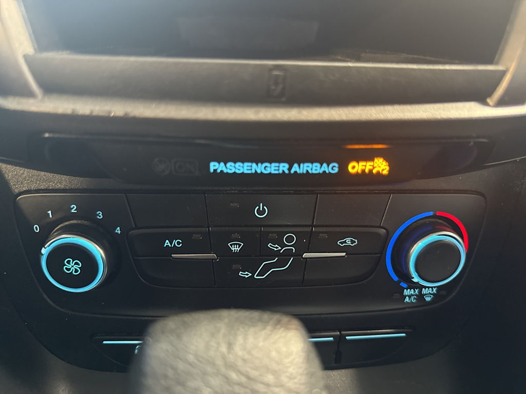 Thumbnail: 2020 Ford Transit Series - 21