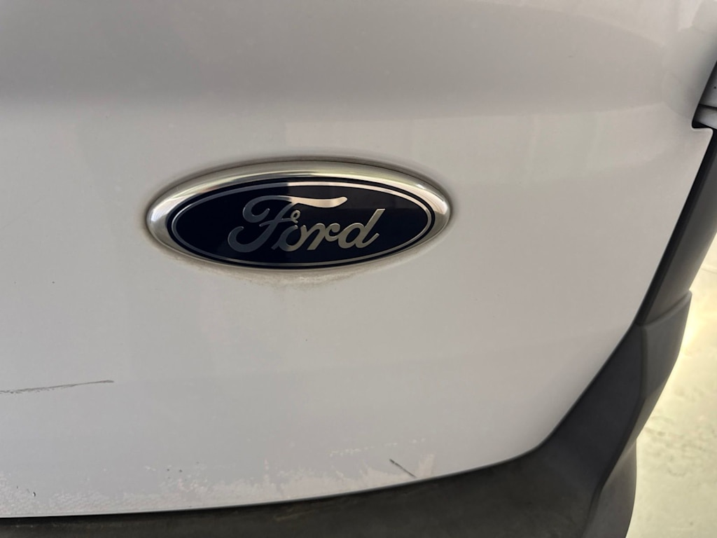 Thumbnail: 2016 Ford Transit Series - 20