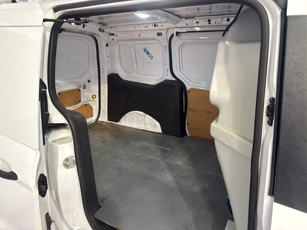 Thumbnail: 2016 Ford Transit Series - 10