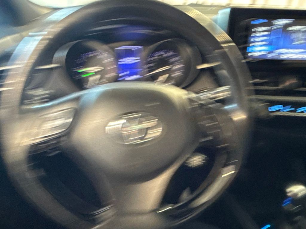 Thumbnail: 2018 Toyota C-HR - 2