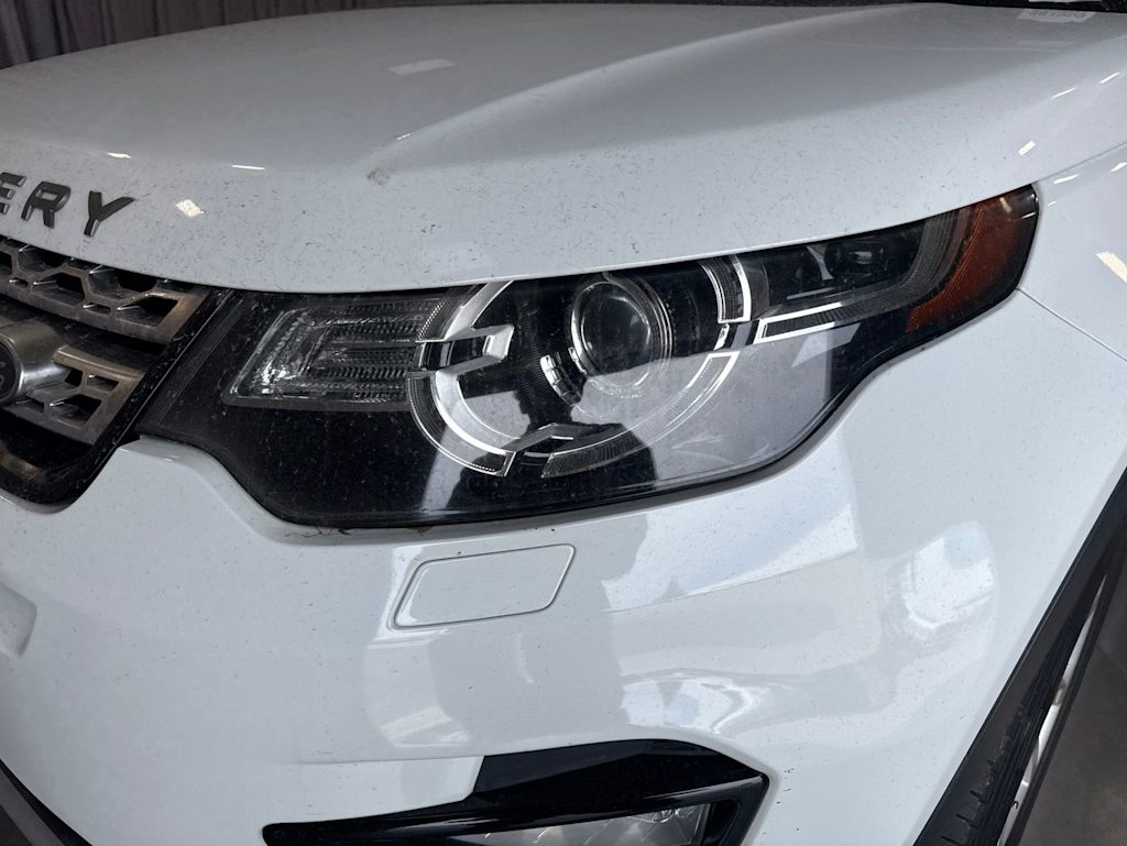Thumbnail: 2018 Land Rover Discovery Sport - 17