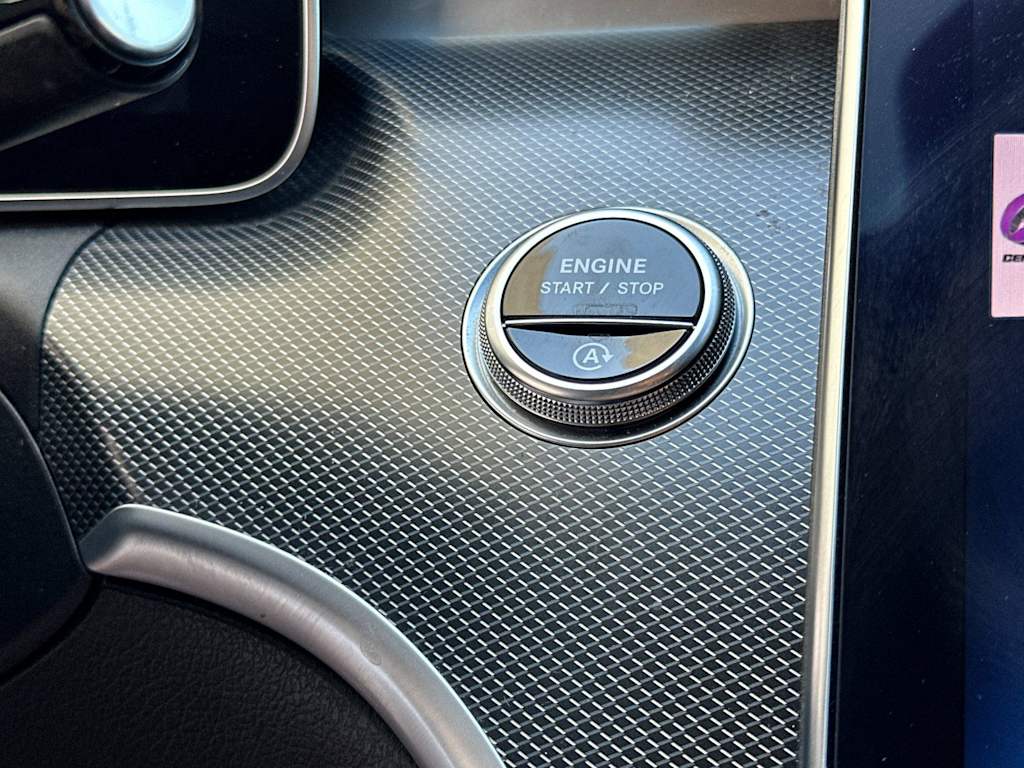 Thumbnail: 2023 Mercedes-Benz C-Class - 25