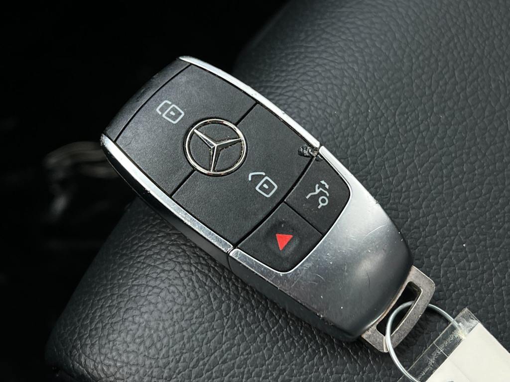 Thumbnail: 2023 Mercedes-Benz GLA - 17