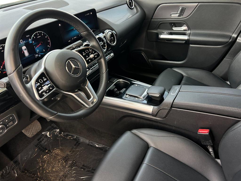Thumbnail: 2023 Mercedes-Benz GLA - 9